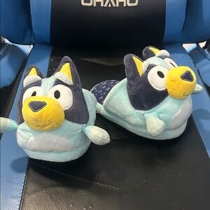 NWOT Bluey Slippers